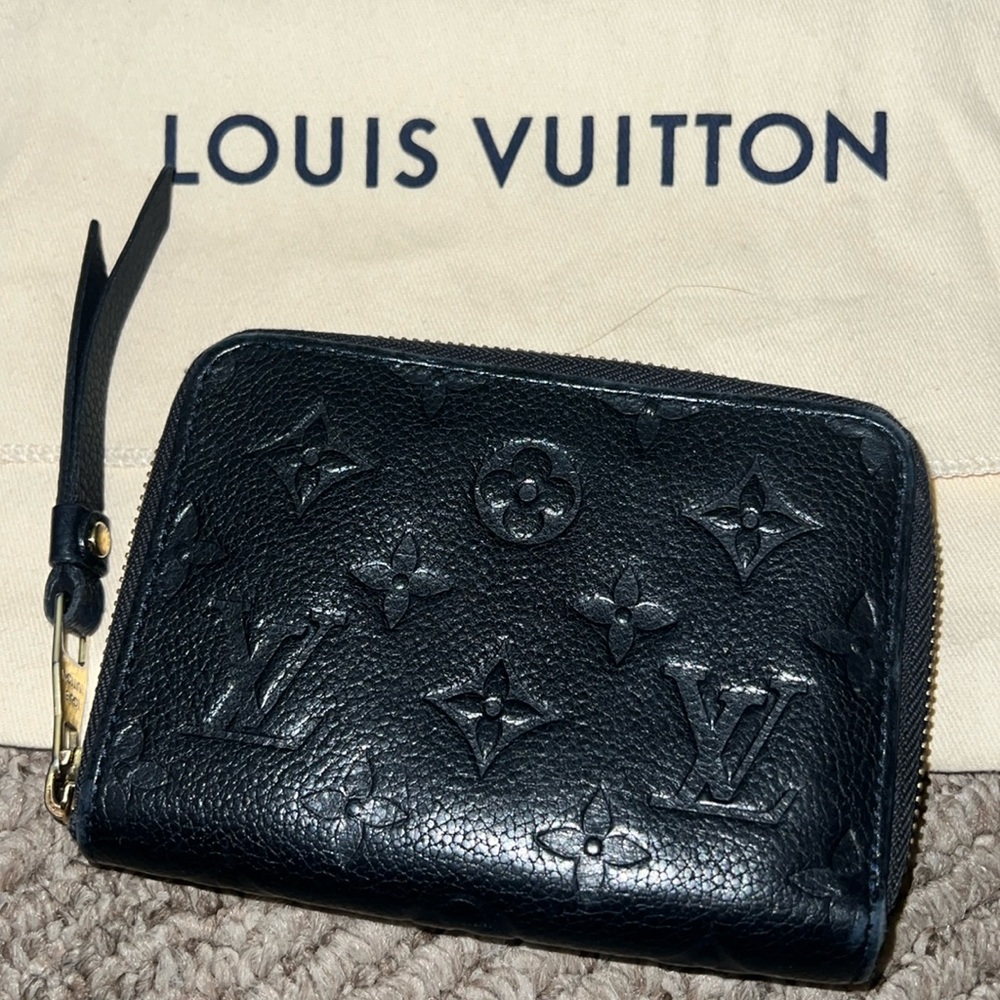 Louis Vuitton Secret Compact wallet in Noir